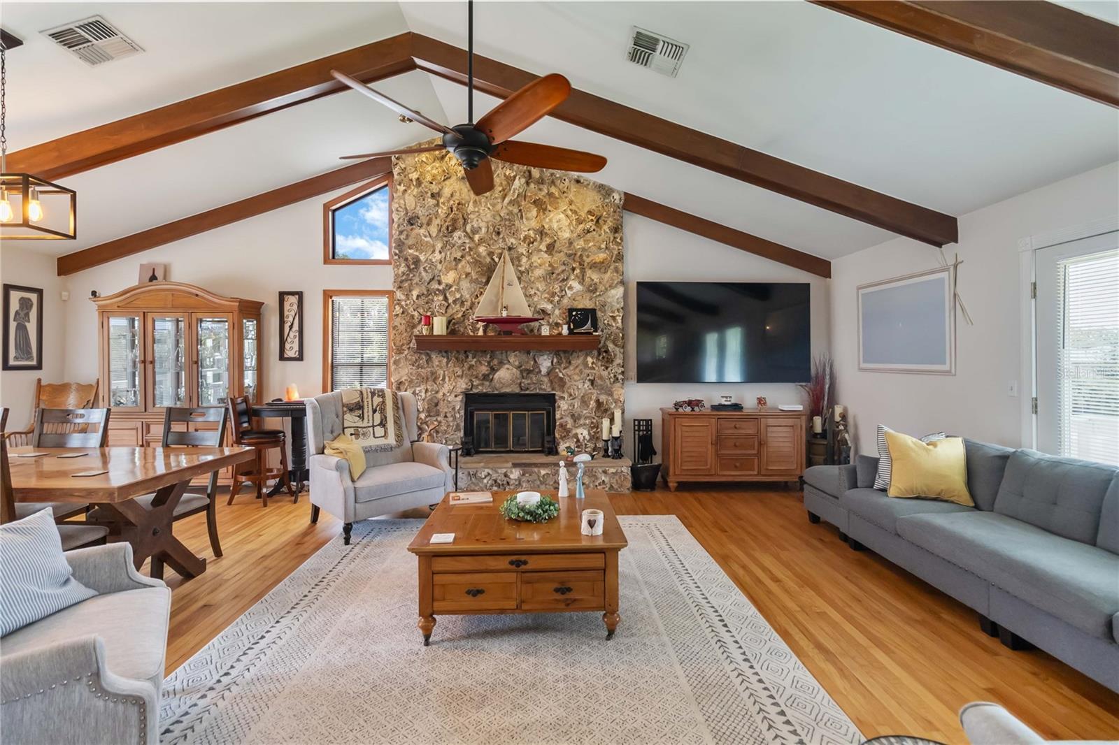 MOUNT DORA GARDNERS - Residential