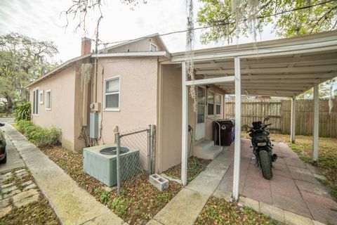 A home in SAINT CLOUD