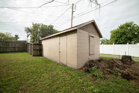 A home in SAINT CLOUD