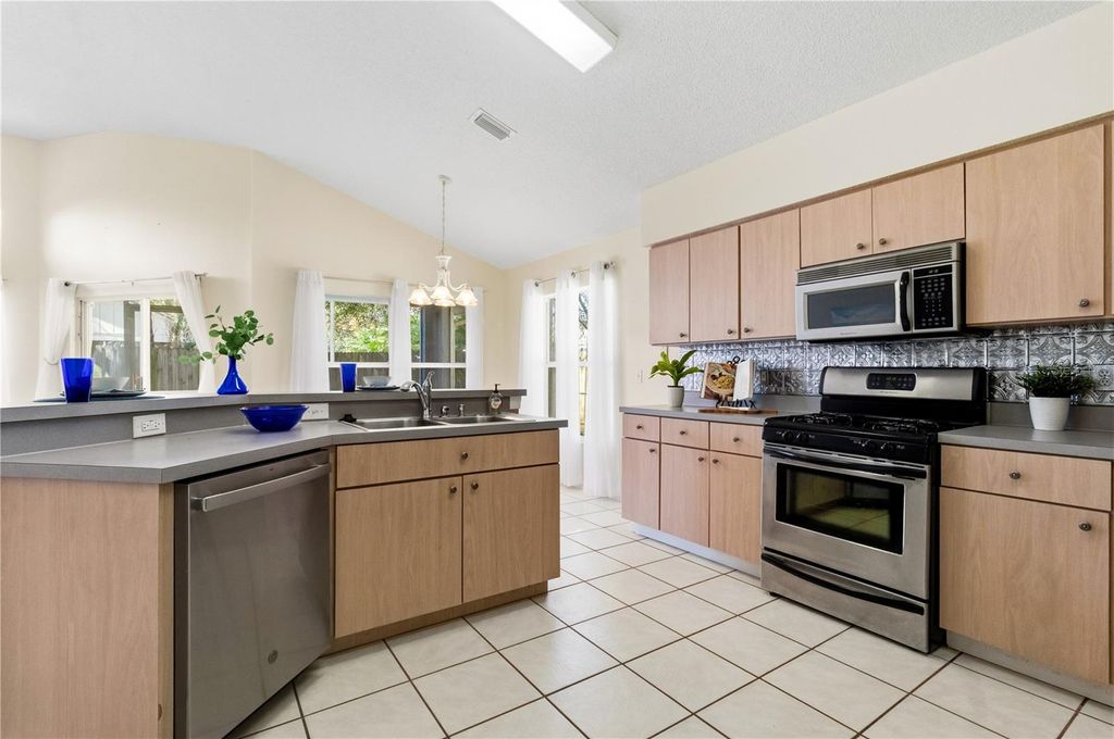 Photo of 1506 Little Brook Lane, Brandon, FL 33511 (MLS # TB8469346)