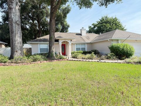 Tiny photo for 4262 NE 35th Avenue Road, Ocala, FL 34479 (MLS # OM724430)