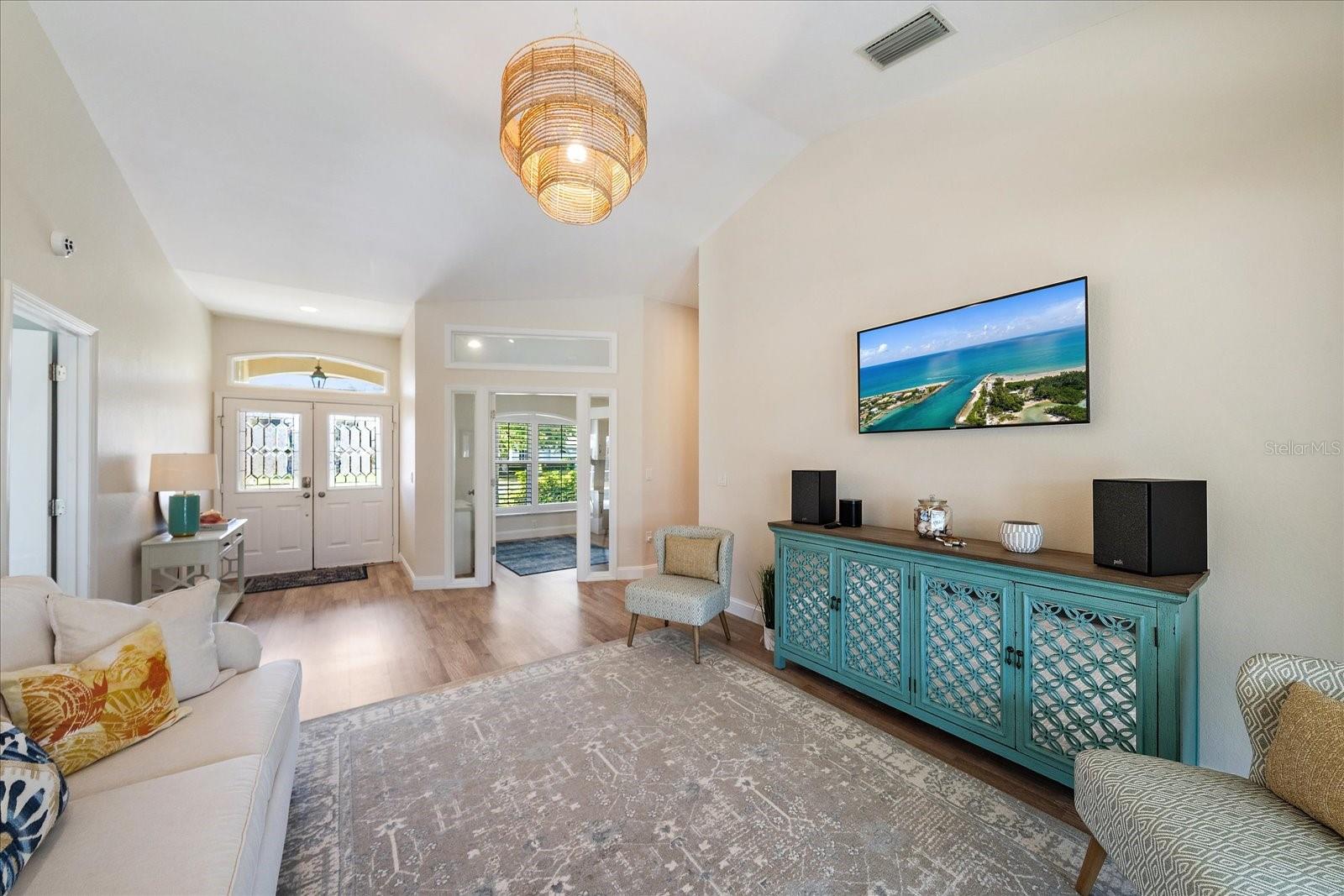 EMERALD GARDENS - Residential