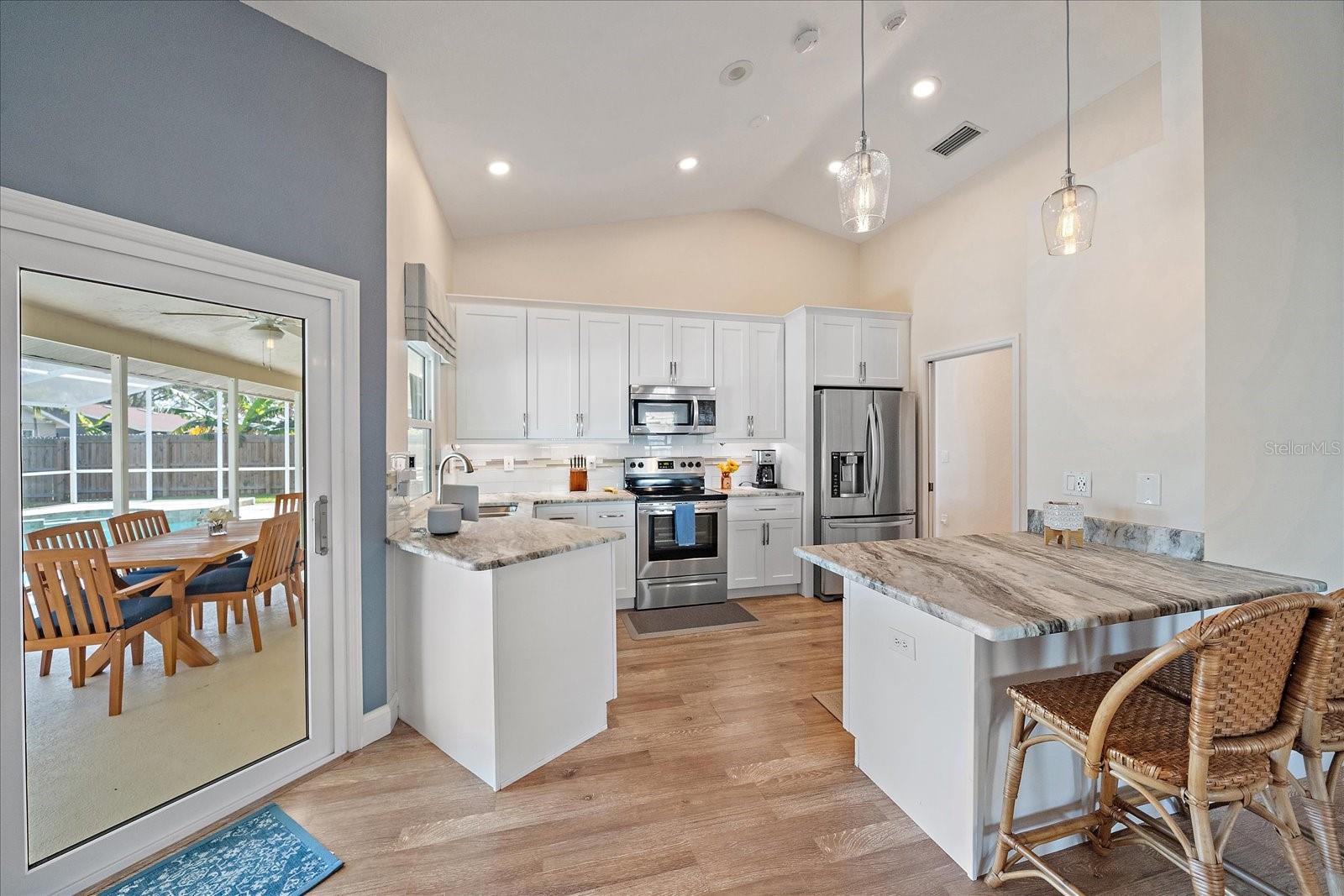 EMERALD GARDENS - Residential