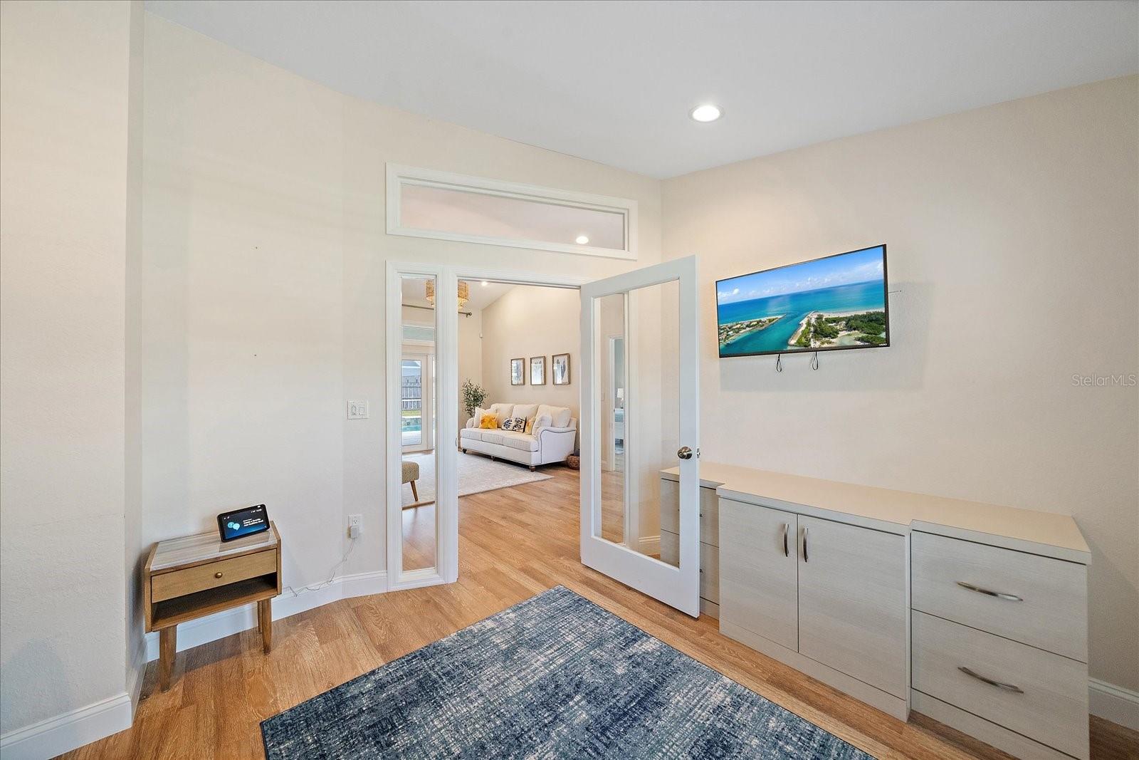 EMERALD GARDENS - Residential