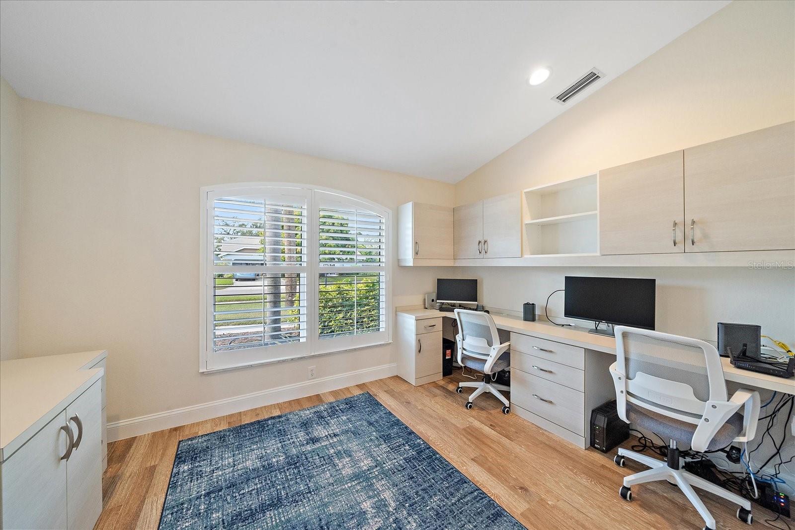 EMERALD GARDENS - Residential