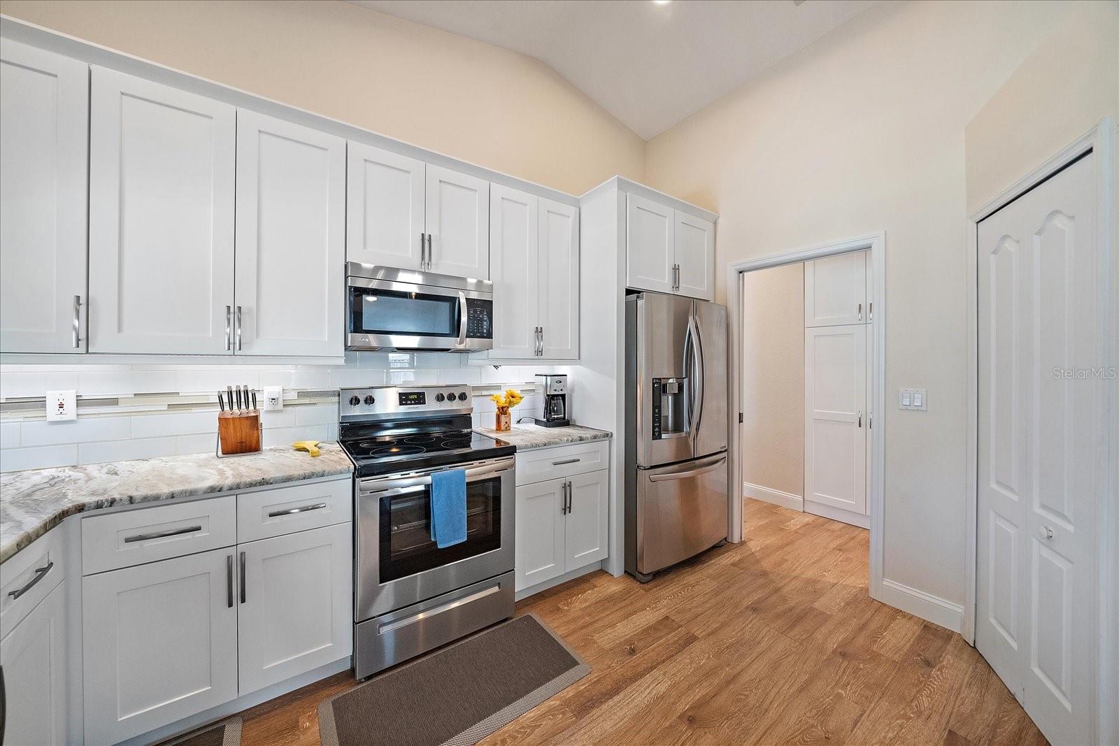 EMERALD GARDENS - Residential