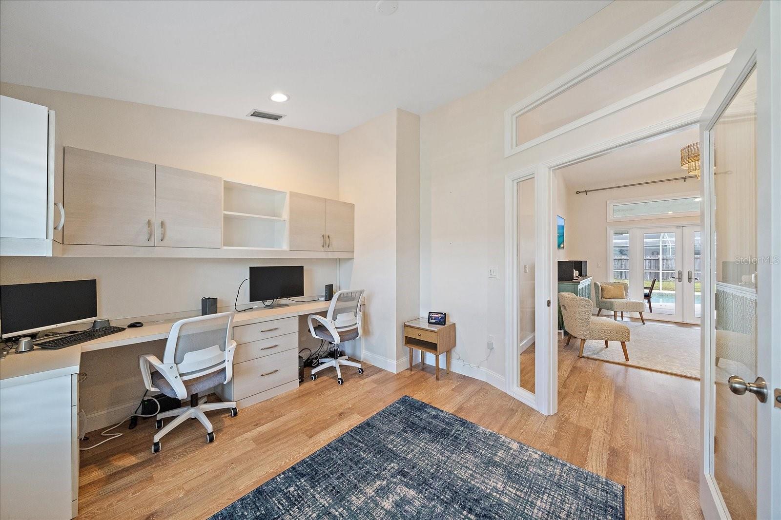 EMERALD GARDENS - Residential