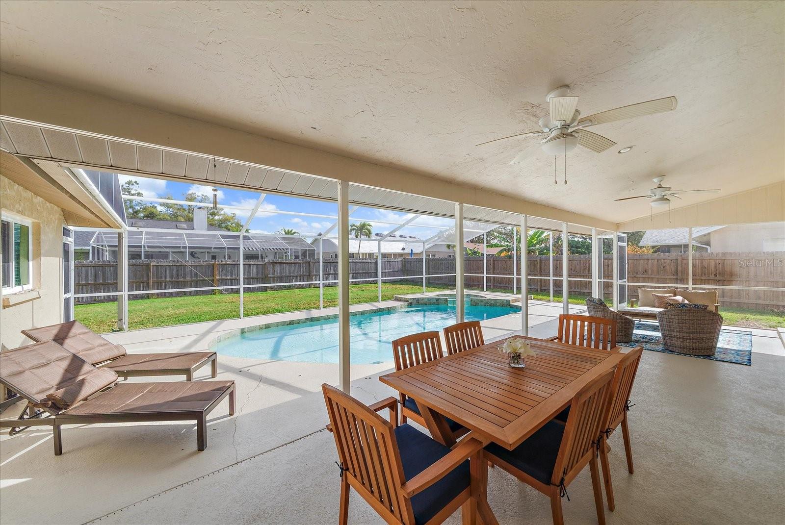 EMERALD GARDENS - Residential