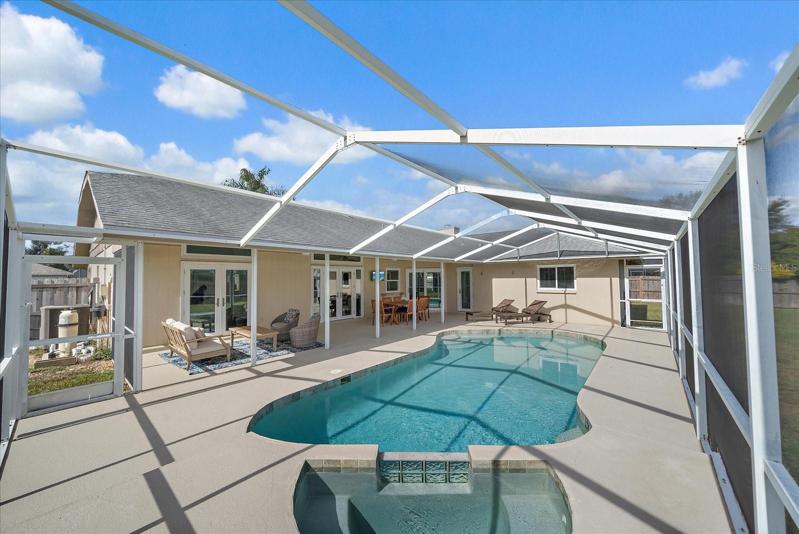 EMERALD GARDENS - Residential