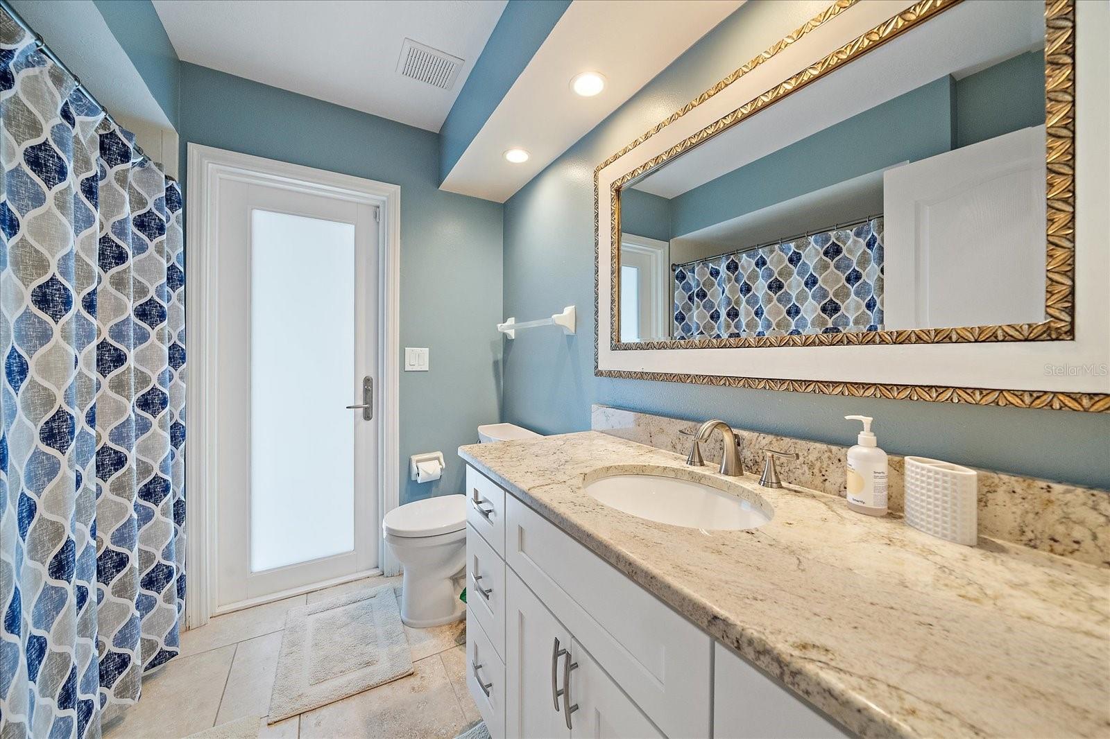 EMERALD GARDENS - Residential