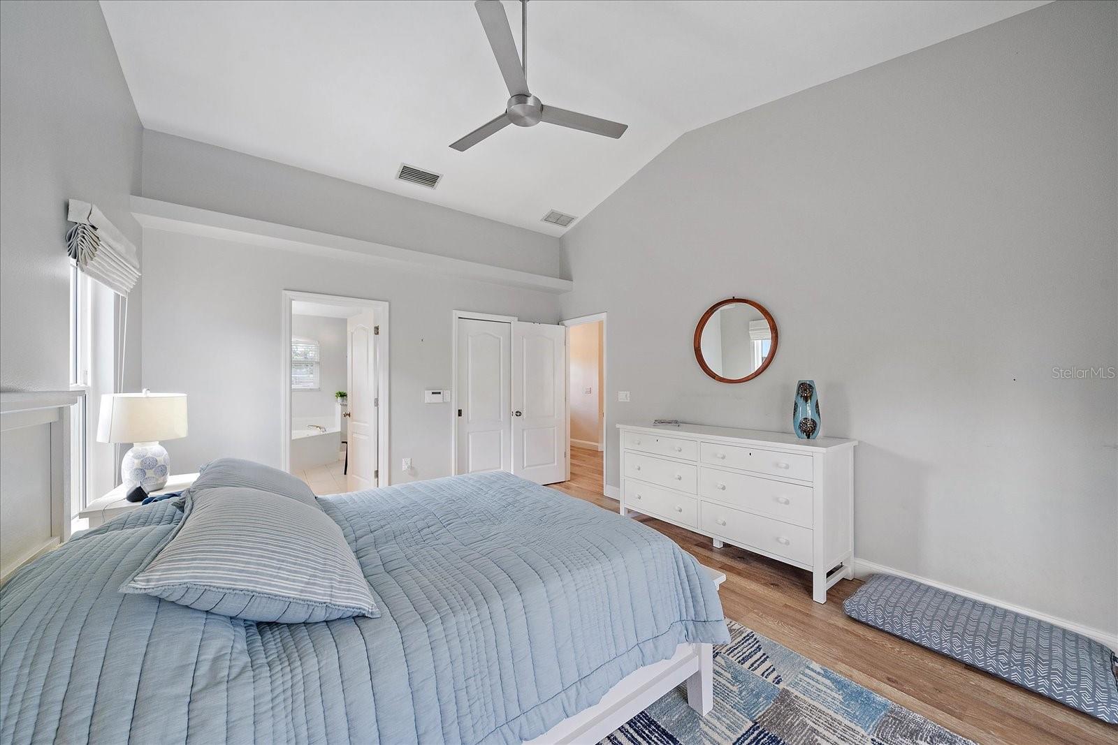 EMERALD GARDENS - Residential