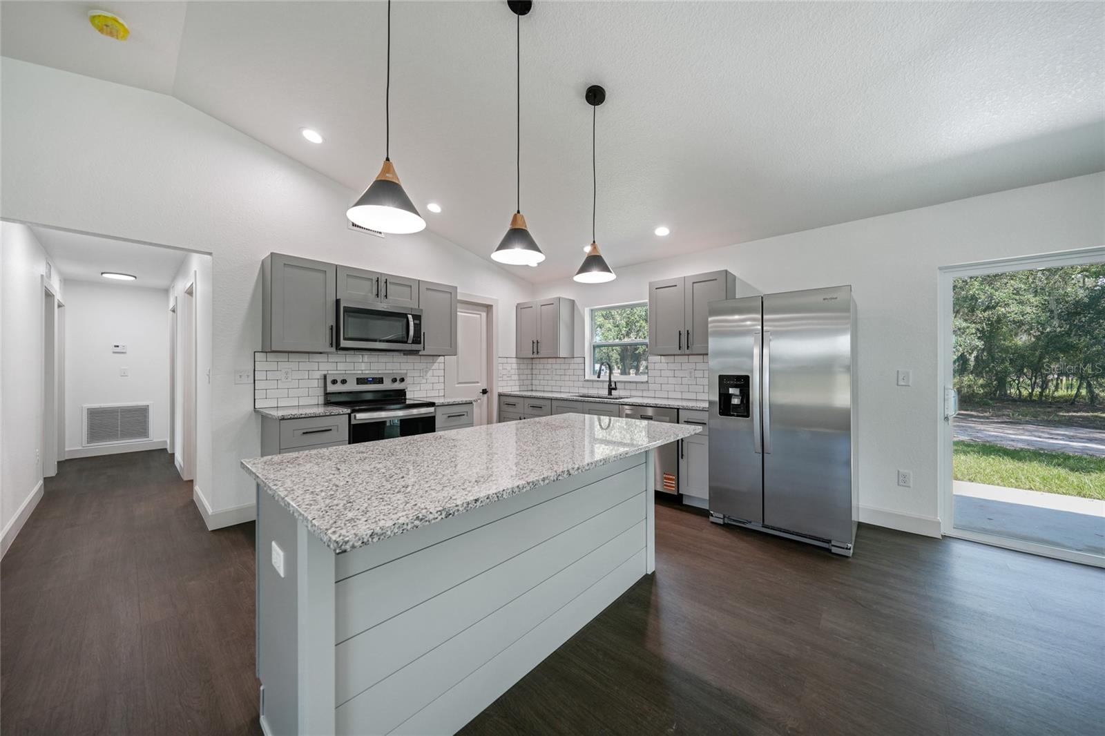 PEACE RIVER ACRES 01 ADDITIO - Residential