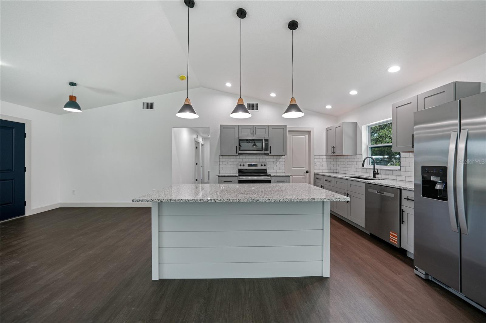 PEACE RIVER ACRES 01 ADDITIO - Residential