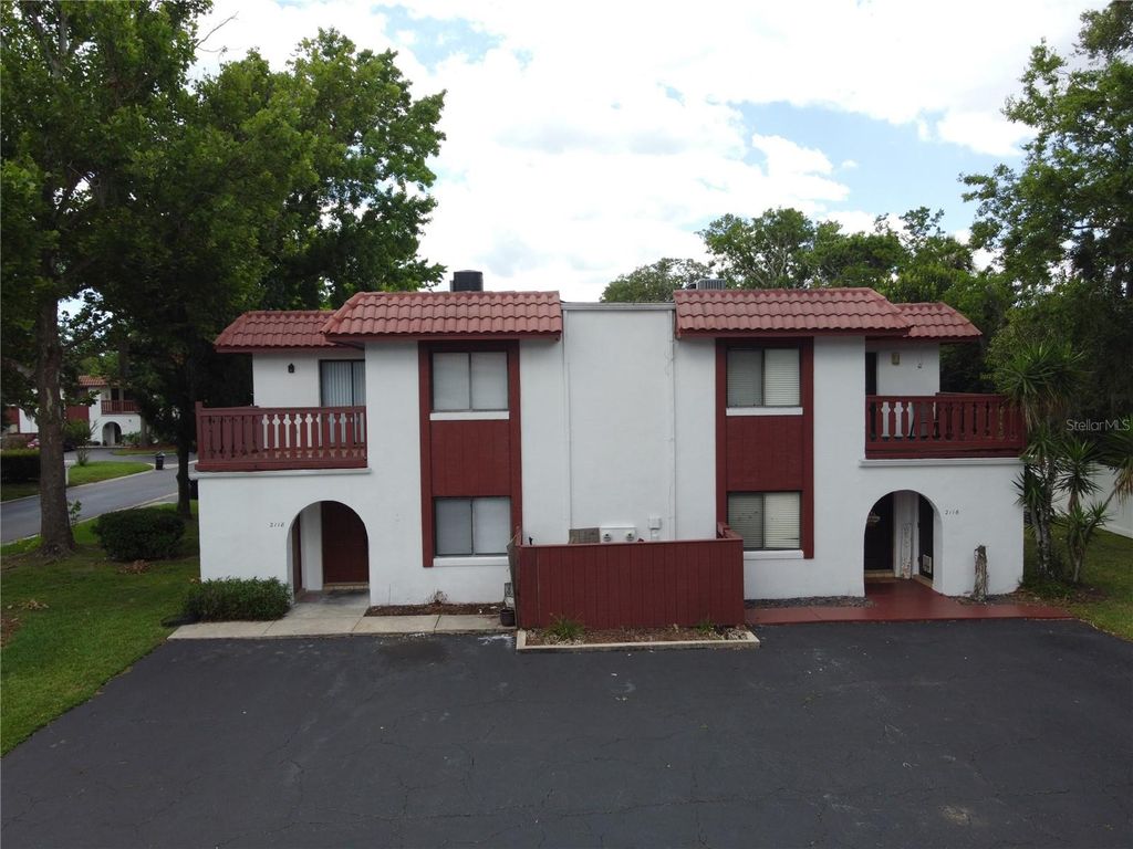 Photo of 2118 Oak Meadow Circle, South Daytona, FL 32119 (MLS # O6408232)
