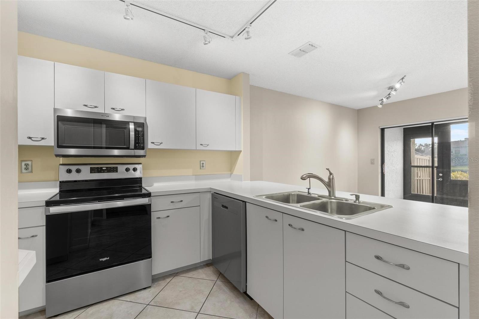 RIVIERA BAY SECOND ADD PT REP & ADD - Residential Lease