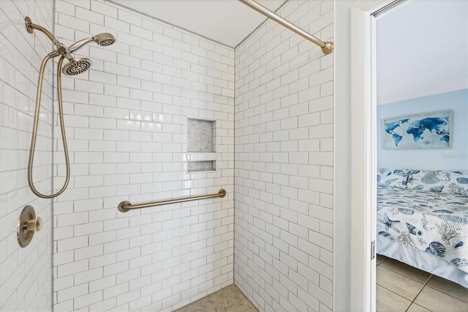 PALM MANOR PH 03 - Residential