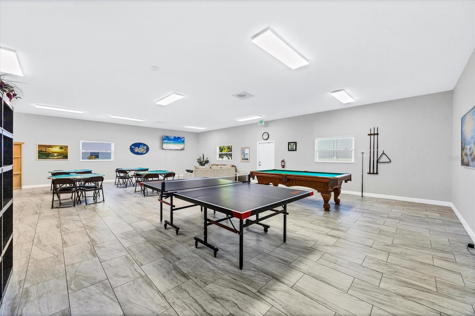 PALM MANOR PH 03 - Residential