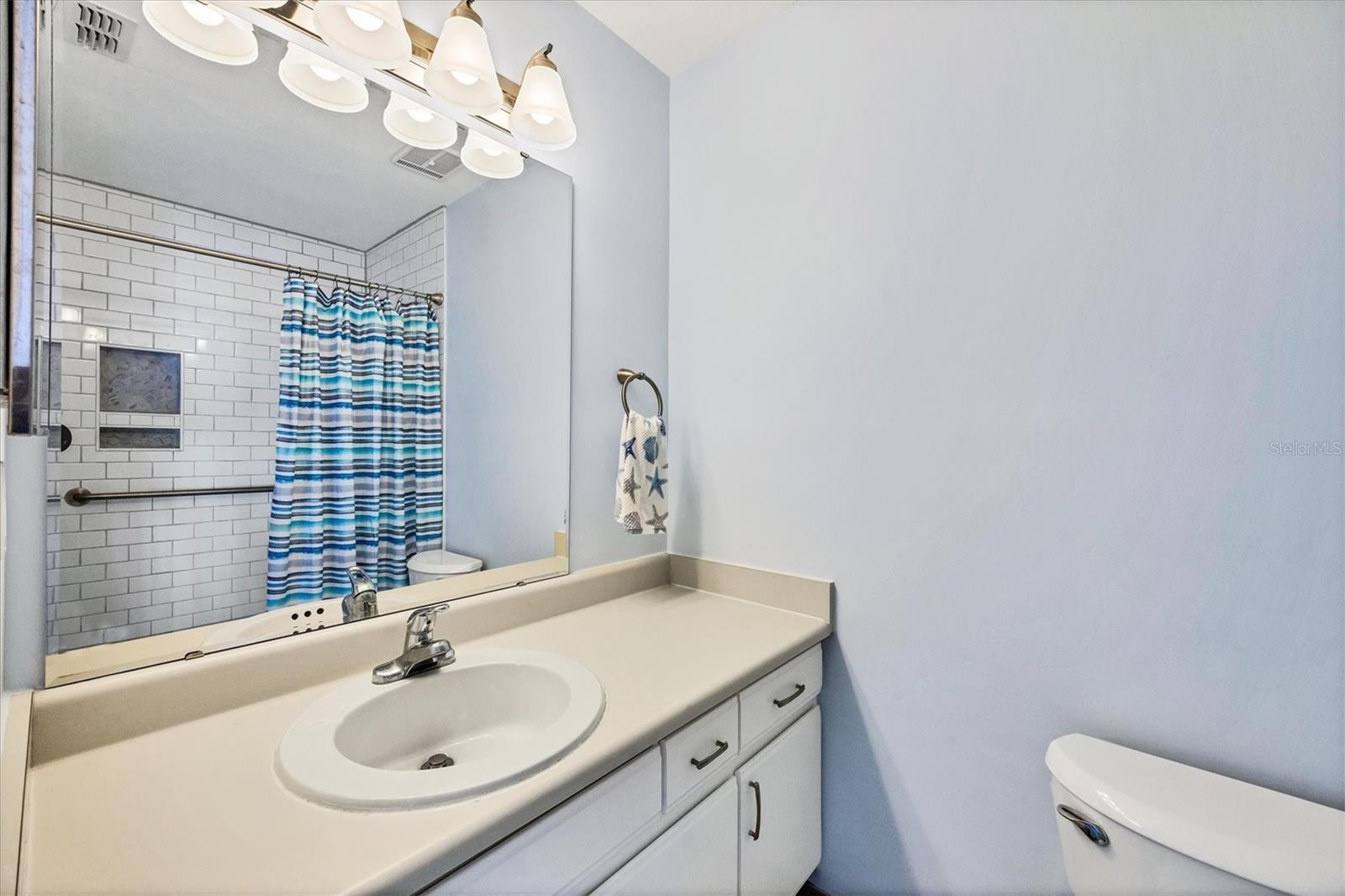 PALM MANOR PH 03 - Residential