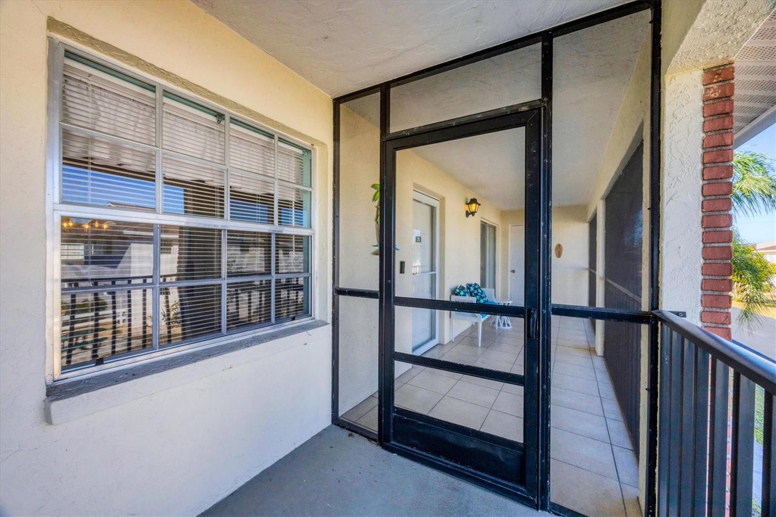 PALM MANOR PH 03 - Residential