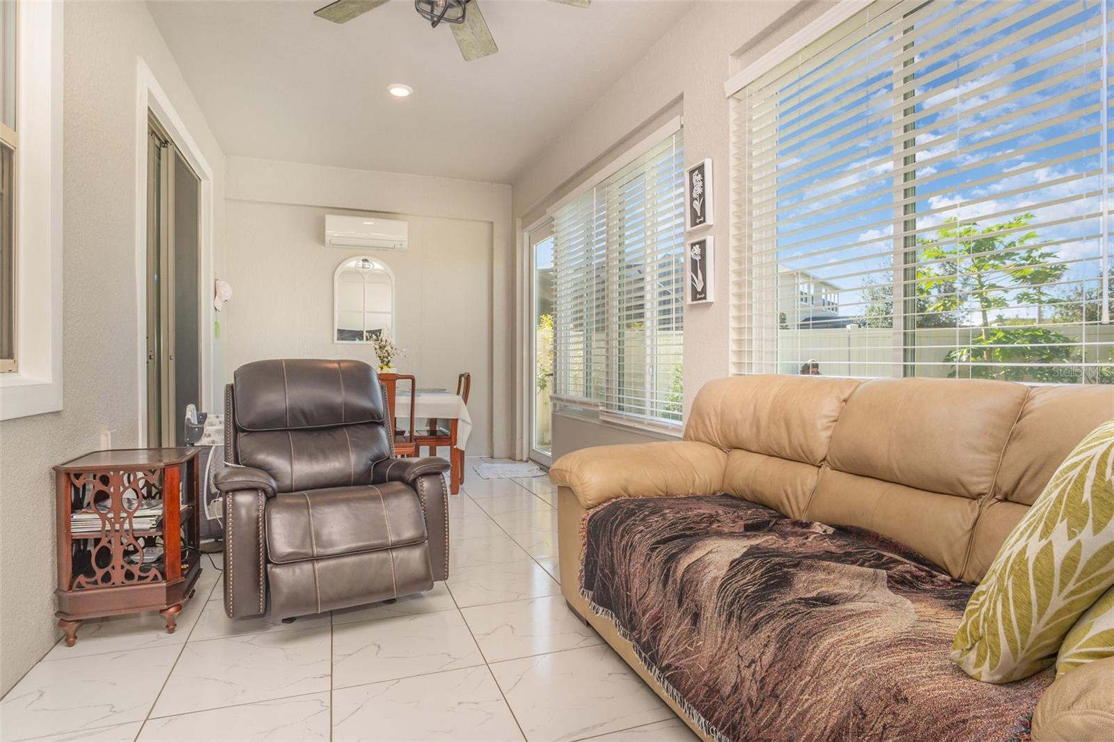 TUSKAWILLA CROSSINGS - Residential