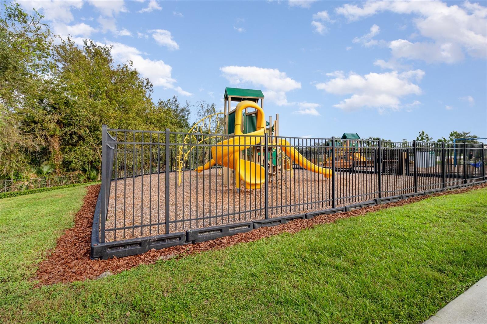 TUSKAWILLA CROSSINGS - Residential