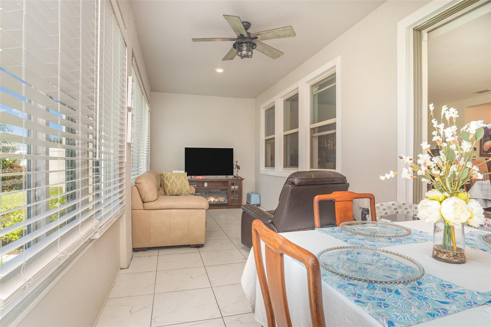 TUSKAWILLA CROSSINGS - Residential