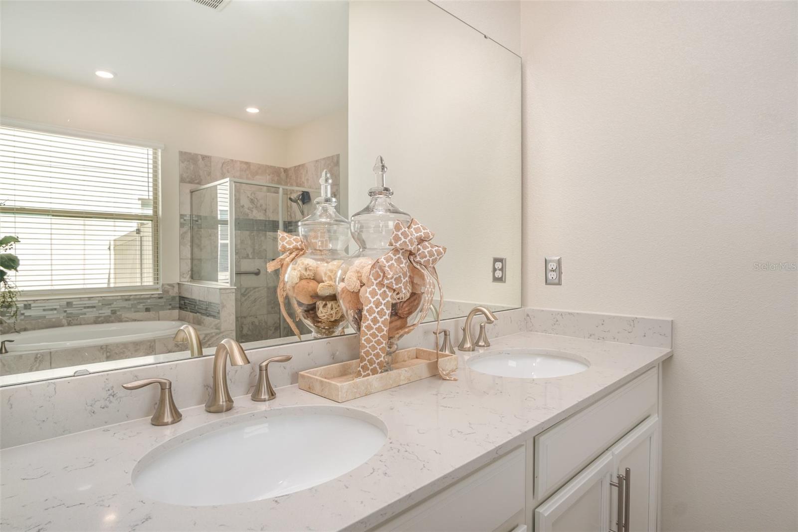 TUSKAWILLA CROSSINGS - Residential