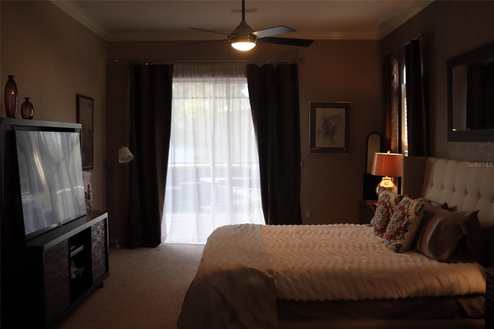 SWANN LAKE - Residential