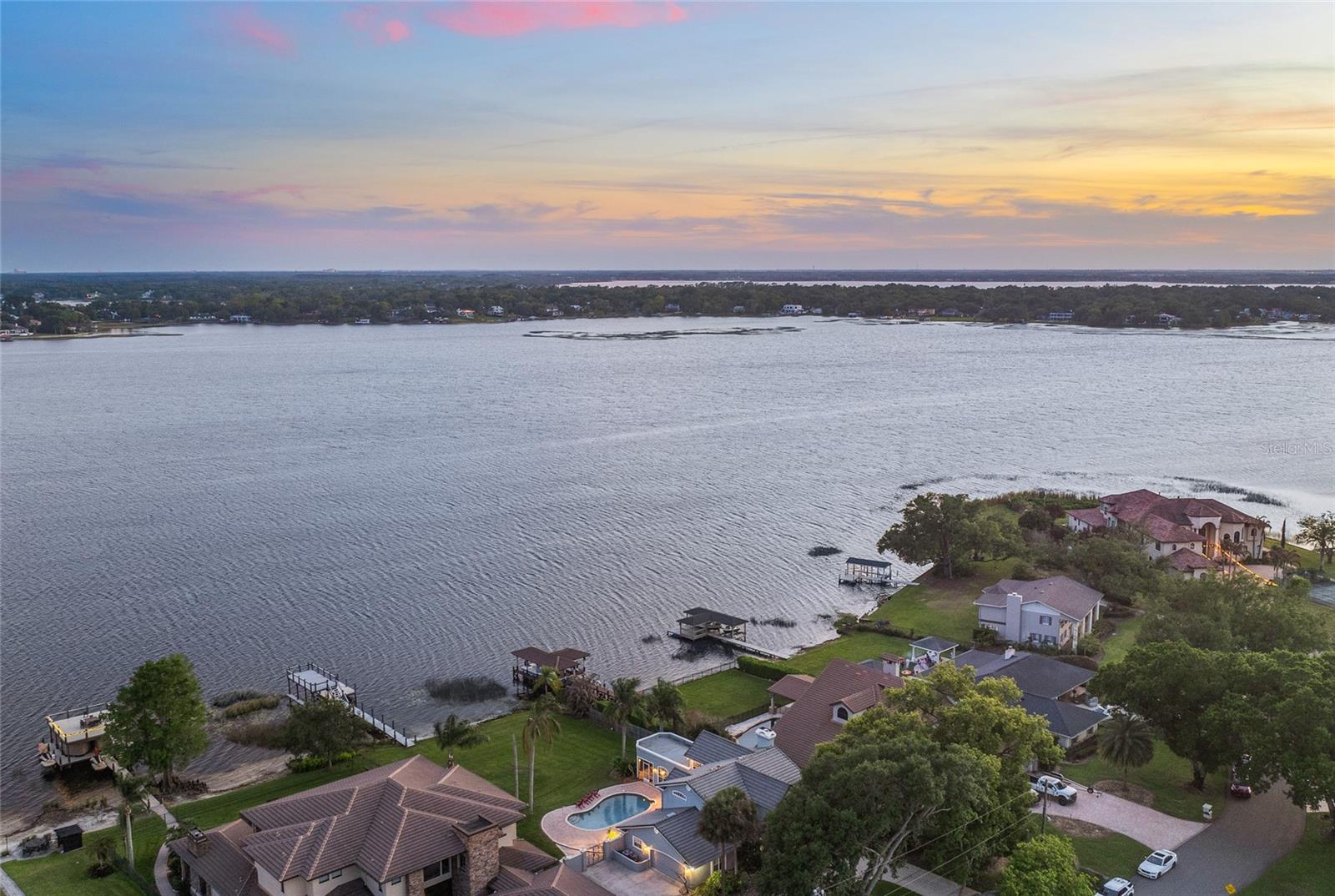 LAKE DOWN SHORES - Residential
