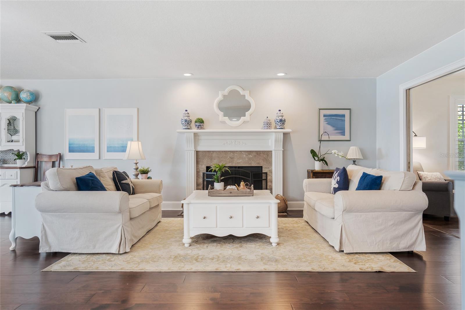 LAKE DOWN SHORES - Residential