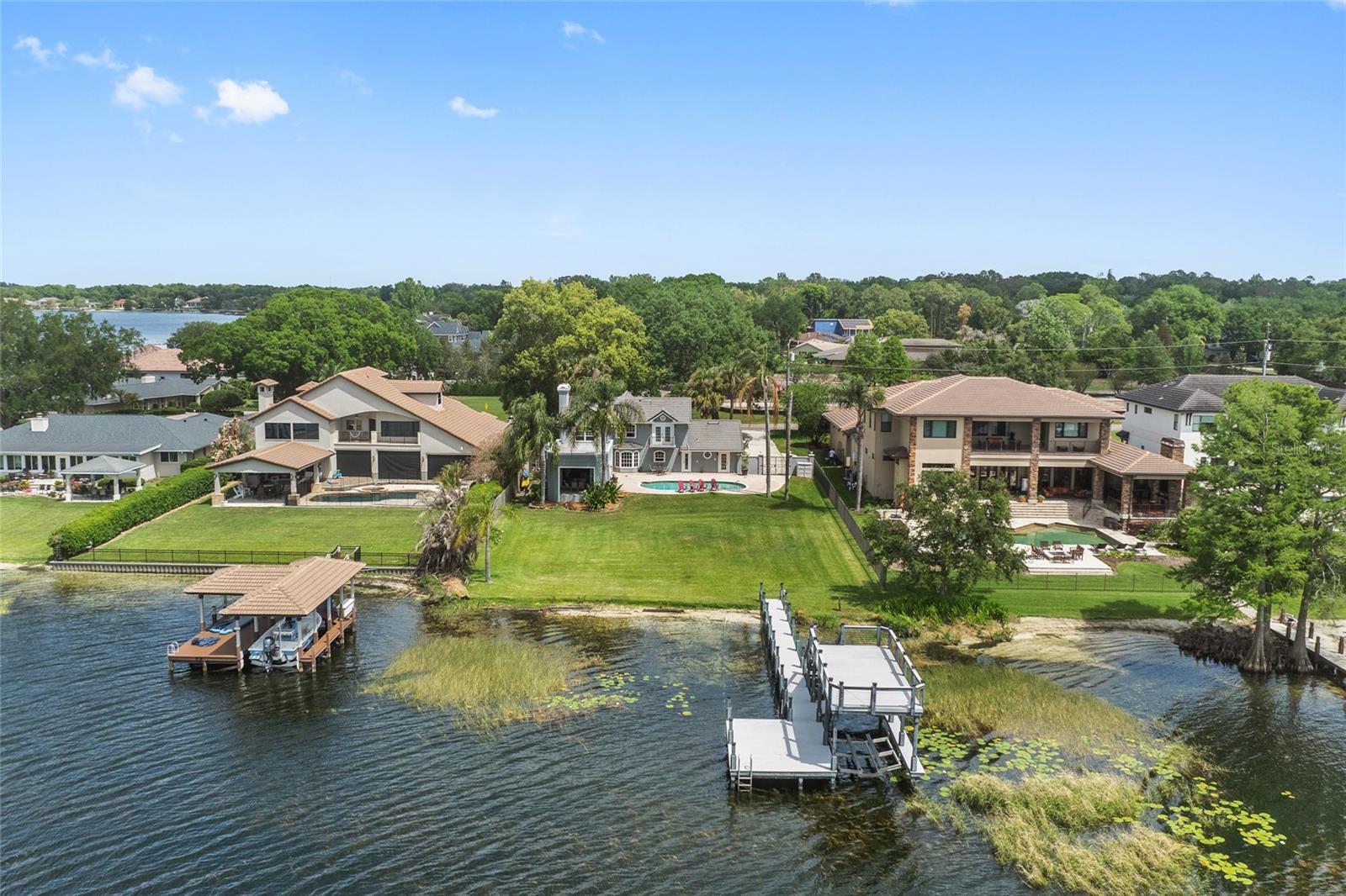 LAKE DOWN SHORES - Residential
