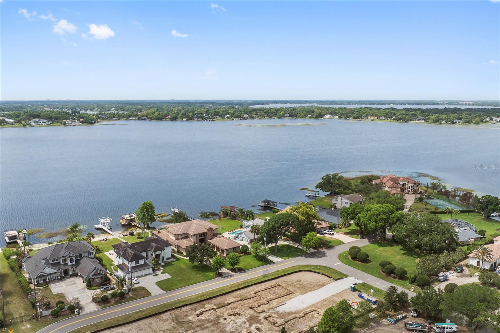 LAKE DOWN SHORES - Residential