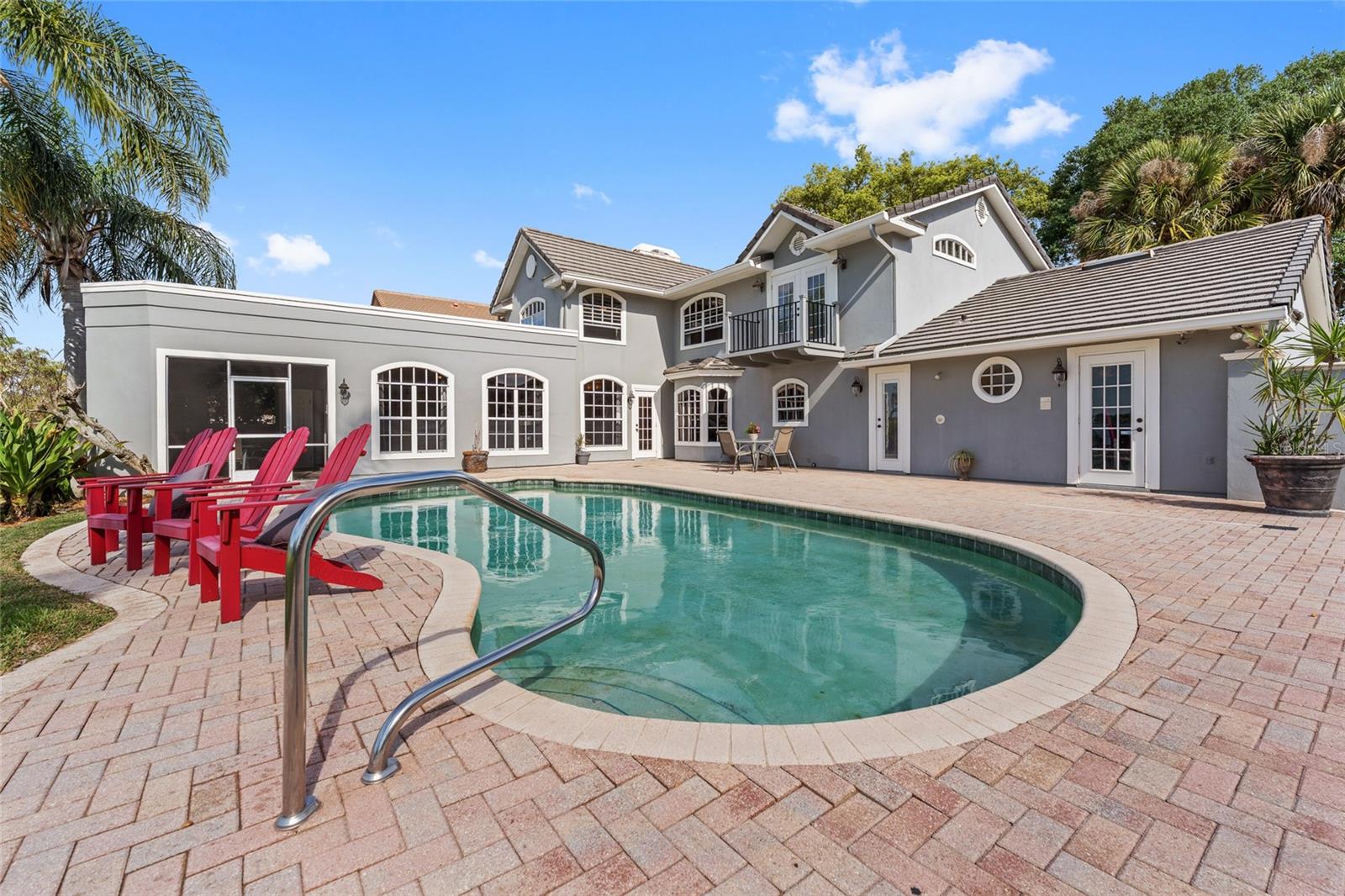 LAKE DOWN SHORES - Residential
