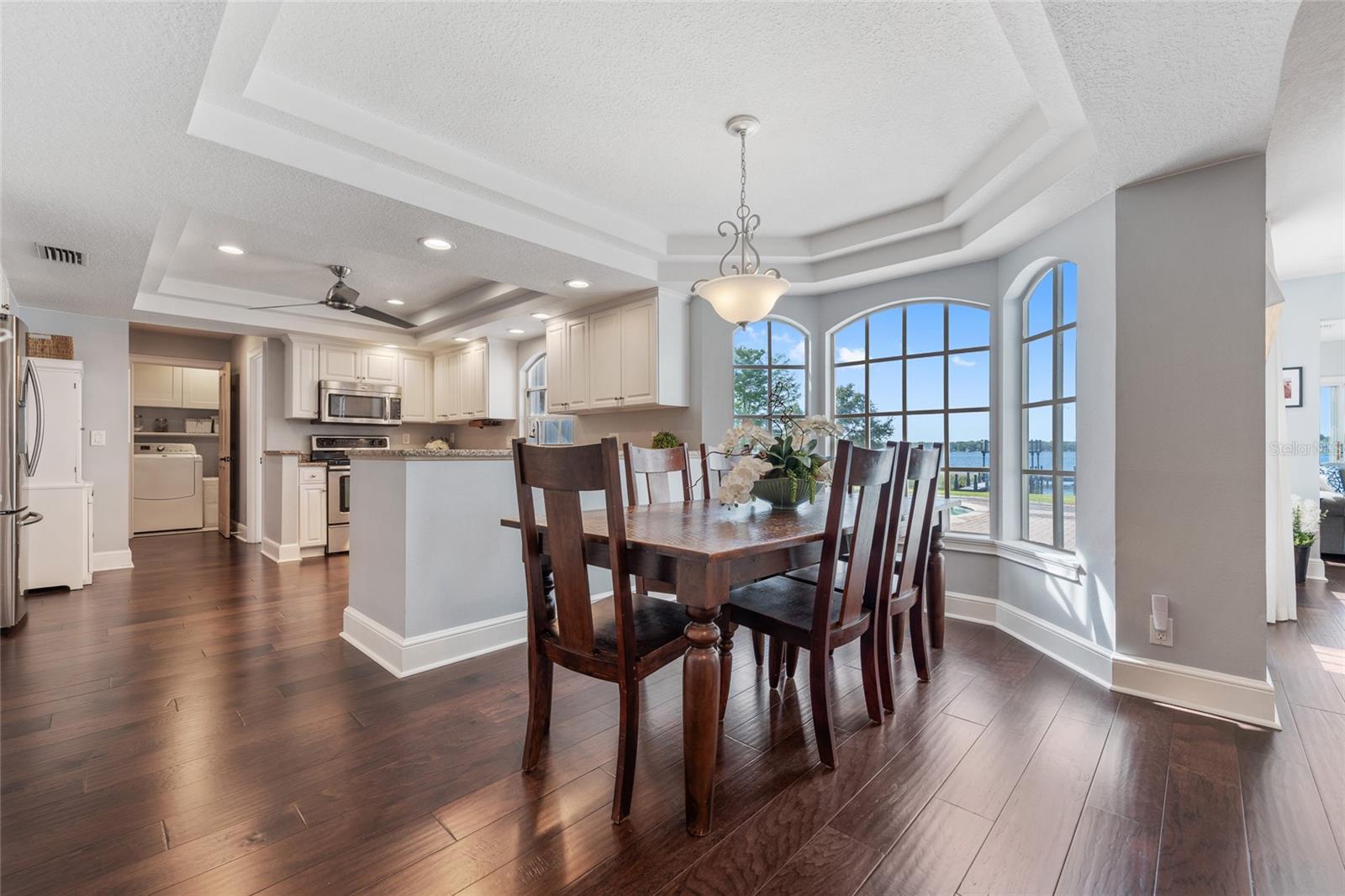 LAKE DOWN SHORES - Residential