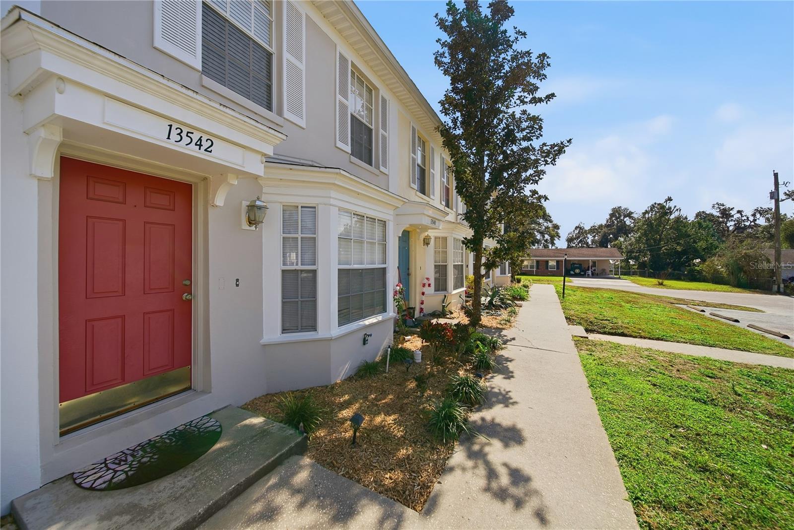 EMBASSY PARK TWNHMS CONDO - Residential Lease