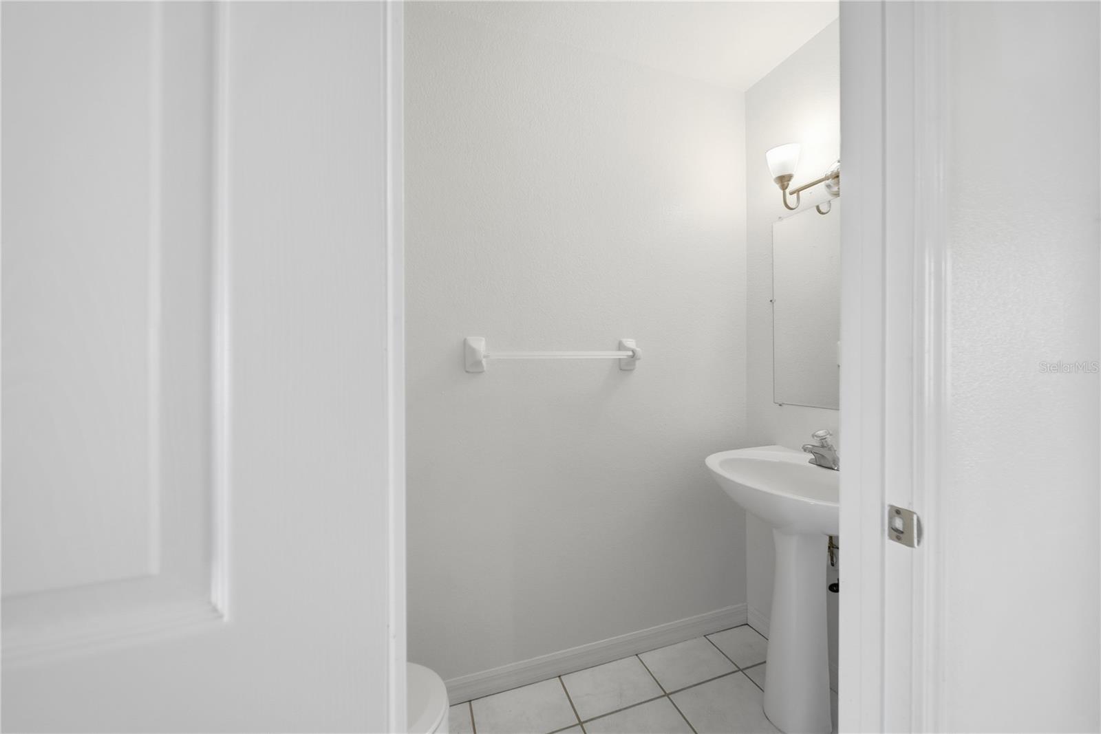 EMBASSY PARK TWNHMS CONDO - Residential Lease