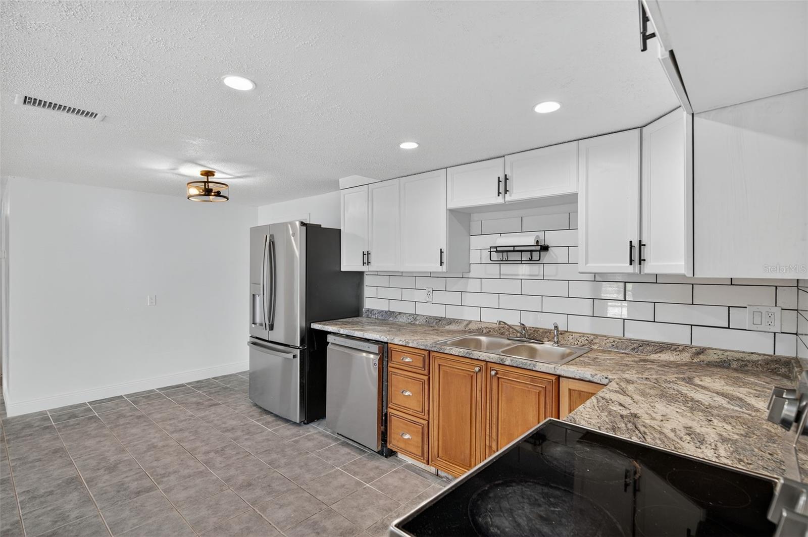 BEACON WOODS VILLAGE - Residential