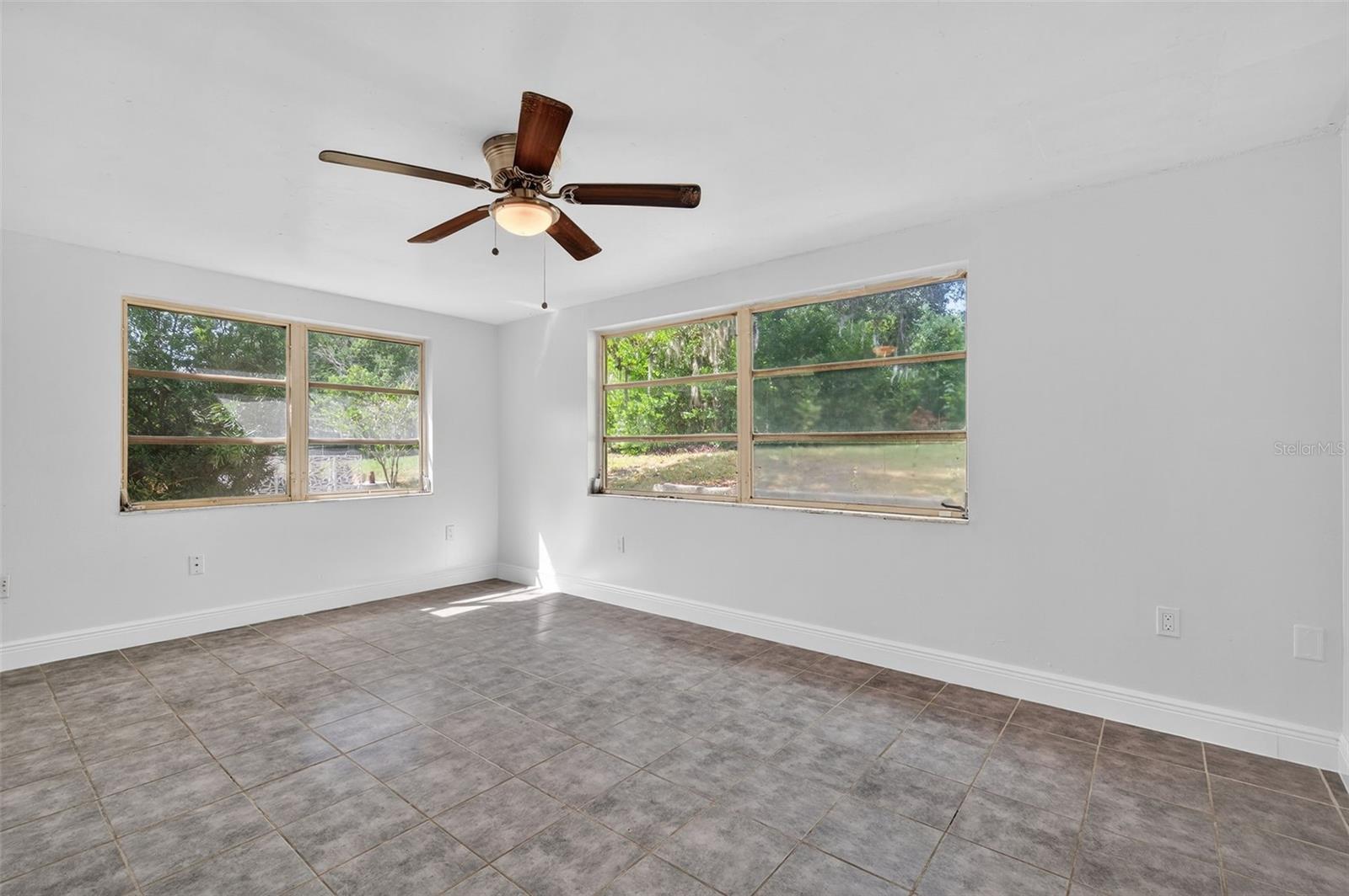 BEACON WOODS VILLAGE - Residential