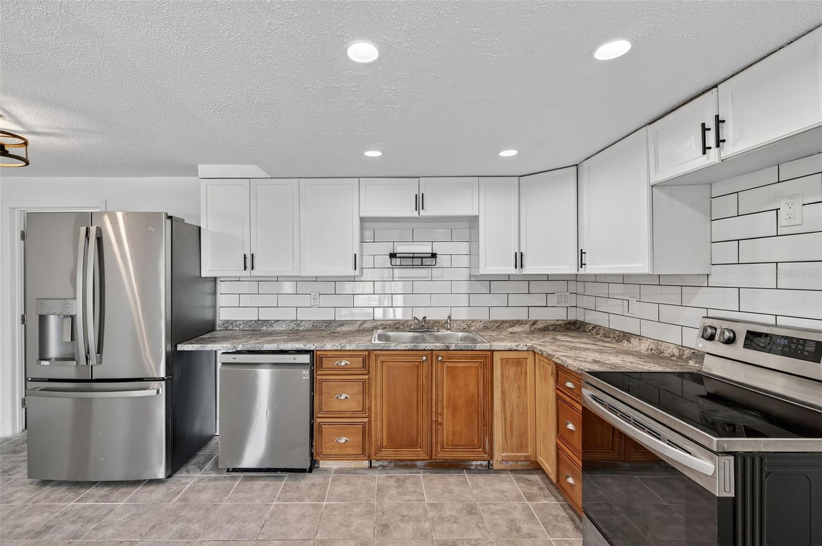 BEACON WOODS VILLAGE - Residential