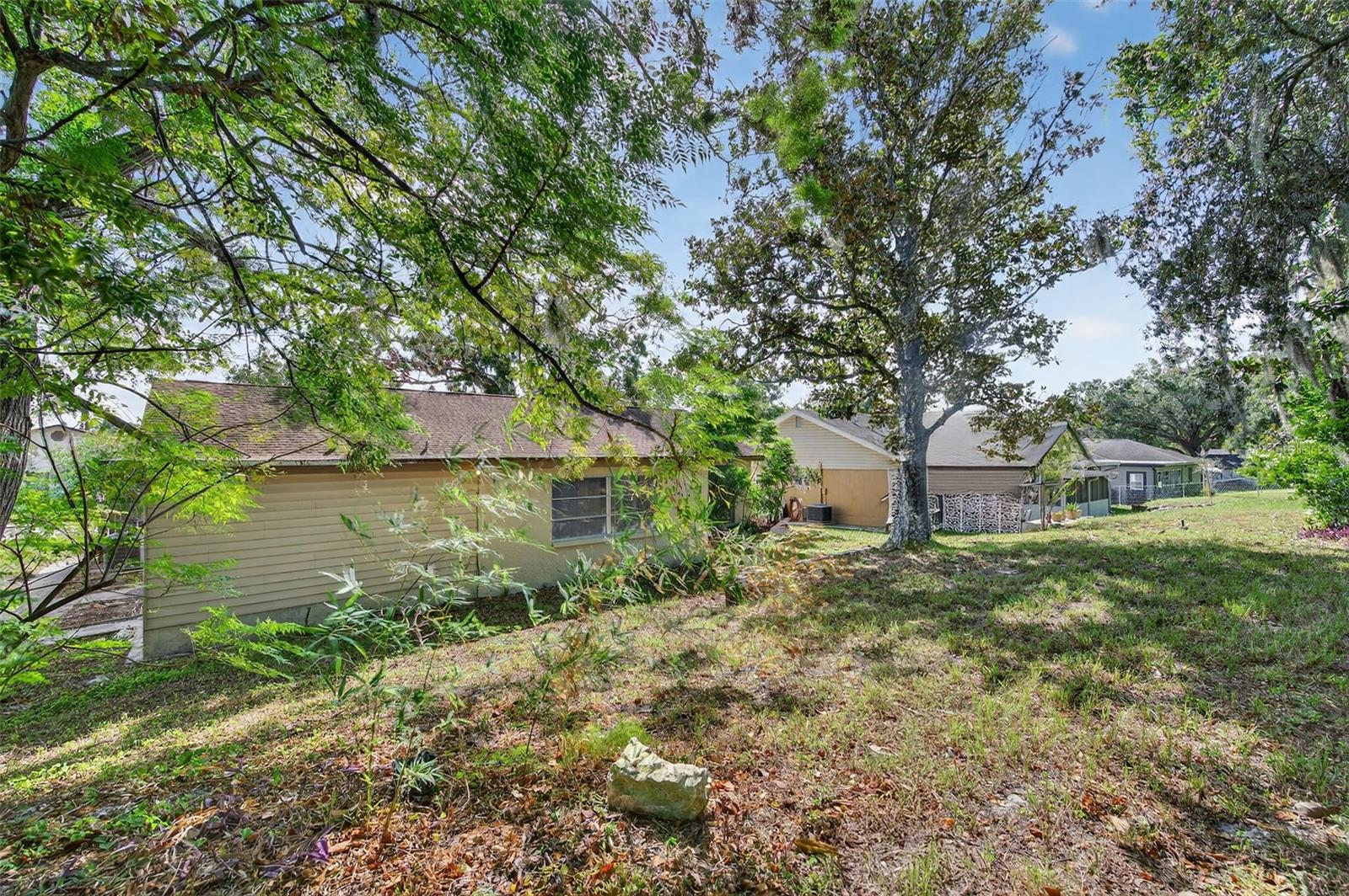 BEACON WOODS VILLAGE - Residential