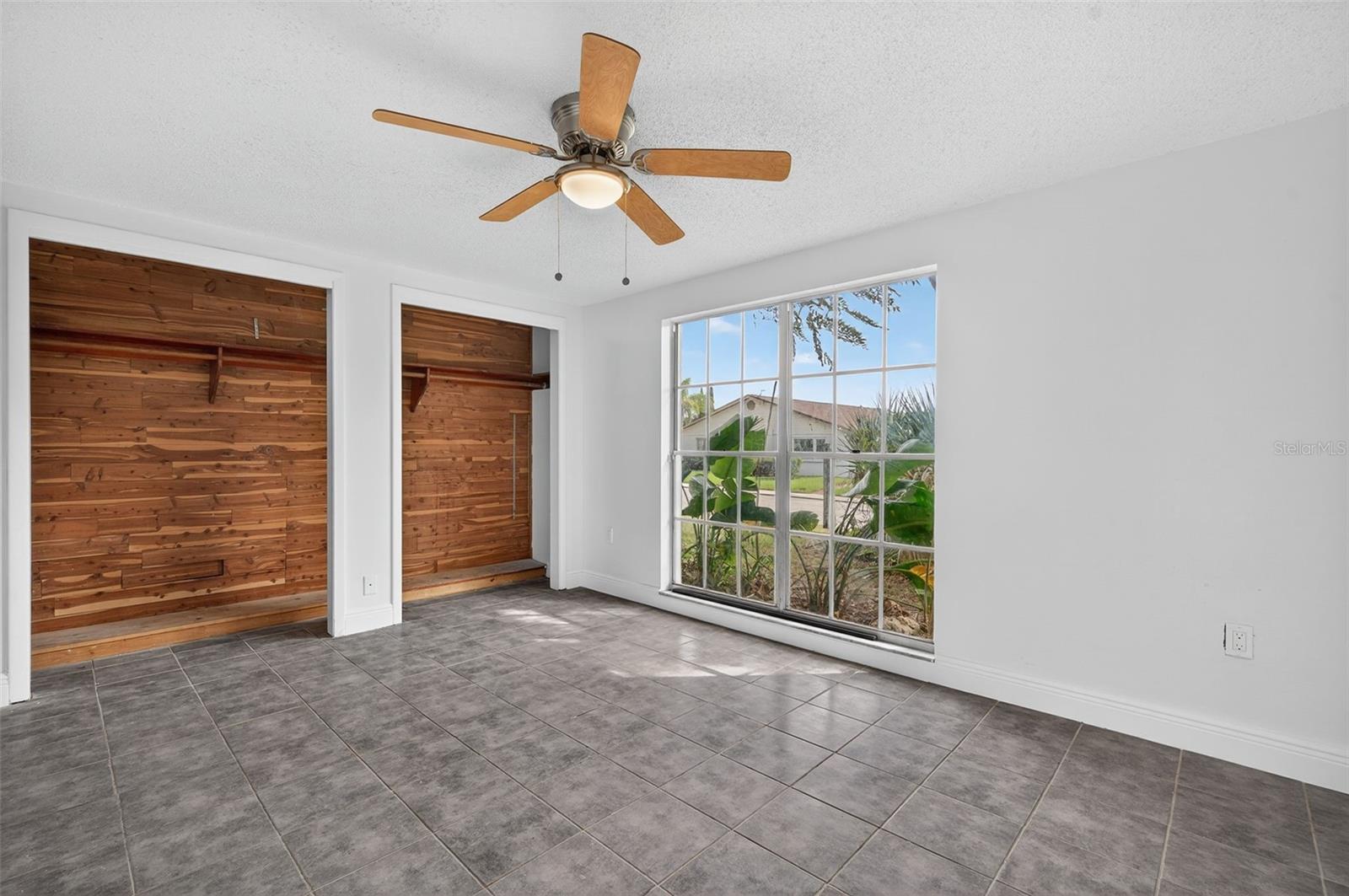 BEACON WOODS VILLAGE - Residential