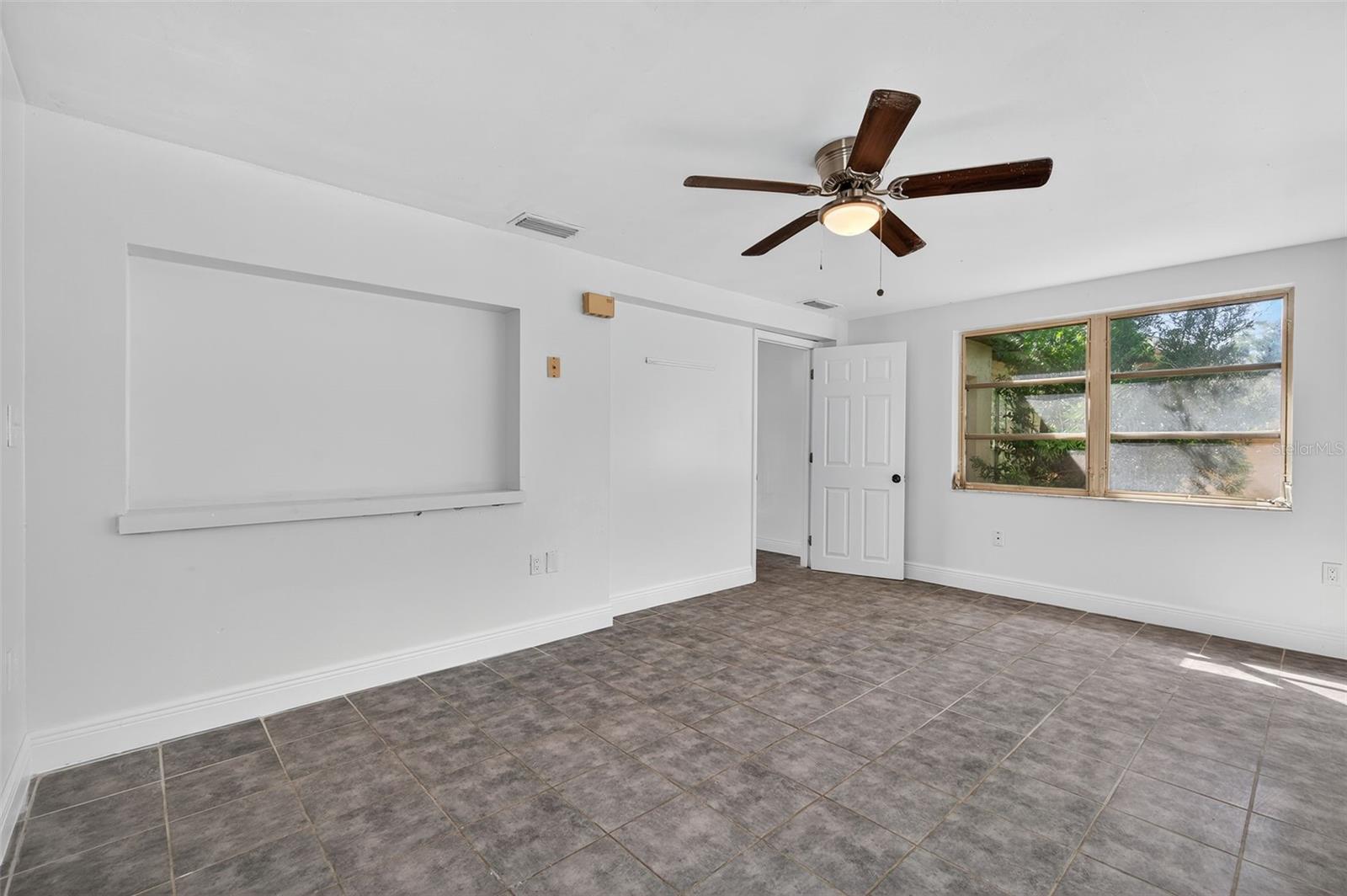 BEACON WOODS VILLAGE - Residential