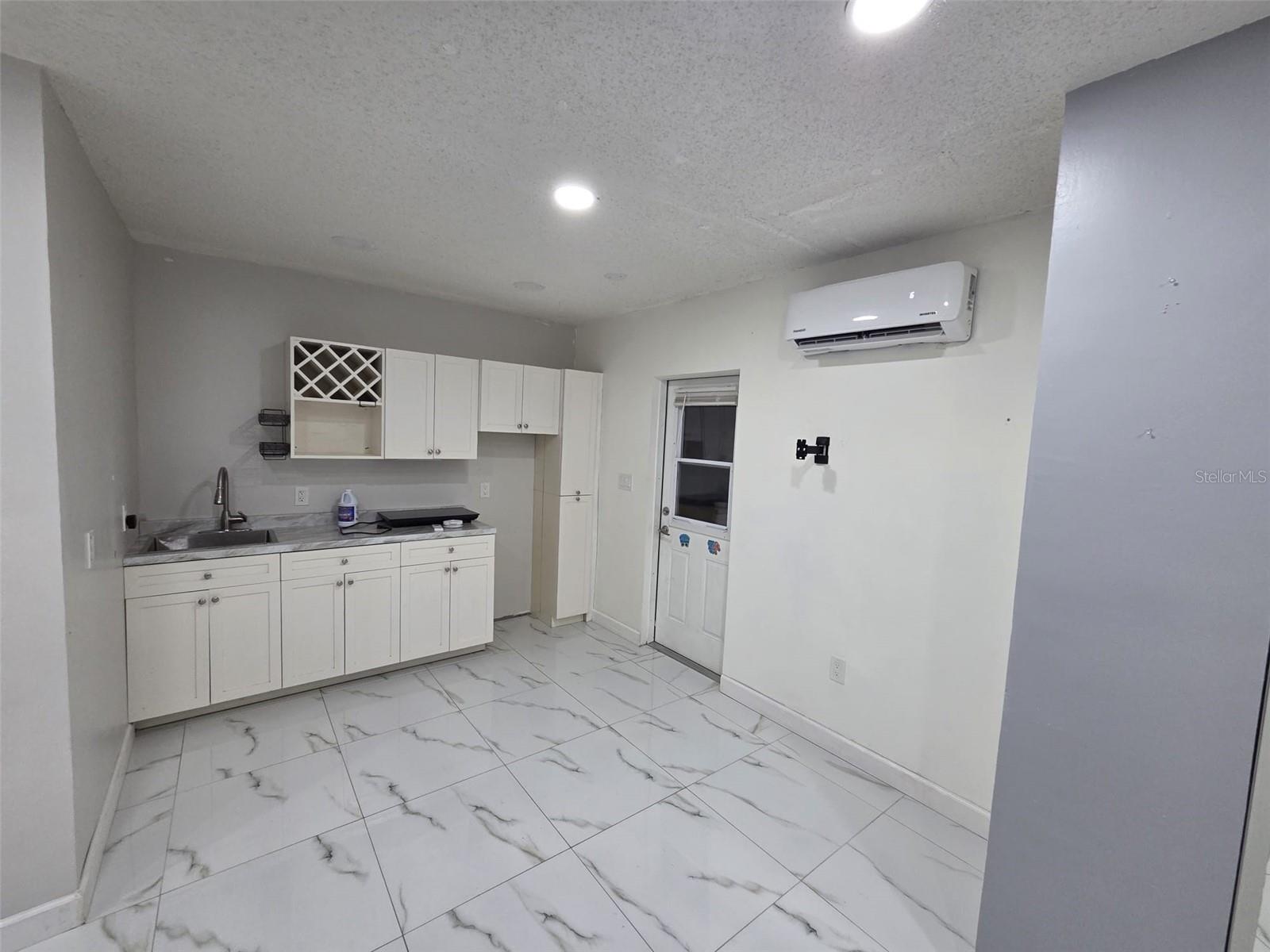 PORT ST LUCIE SEC 09 - Residential Lease