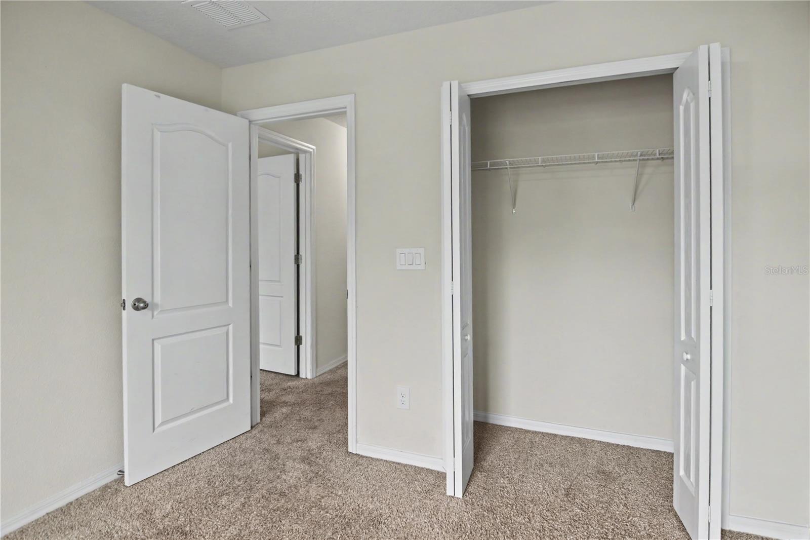 ALOMA TRAILS - Residential