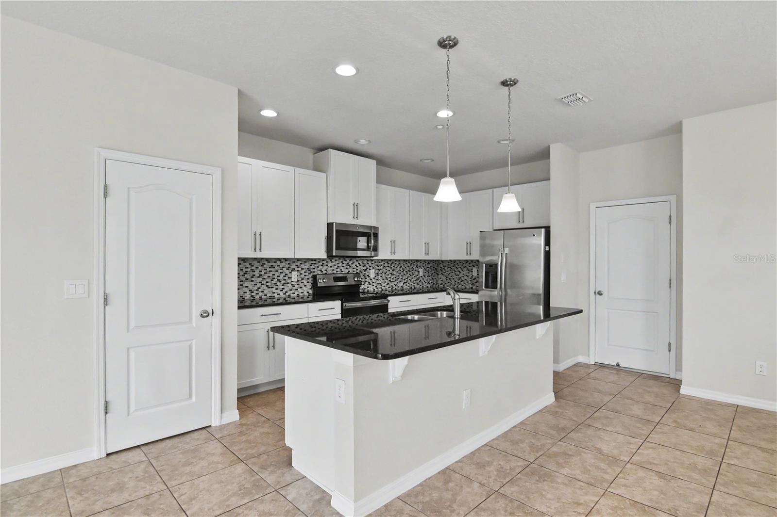 ALOMA TRAILS - Residential