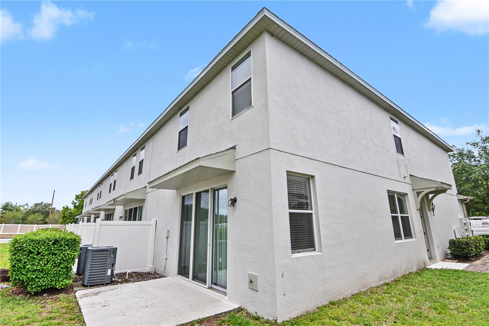 ALOMA TRAILS - Residential