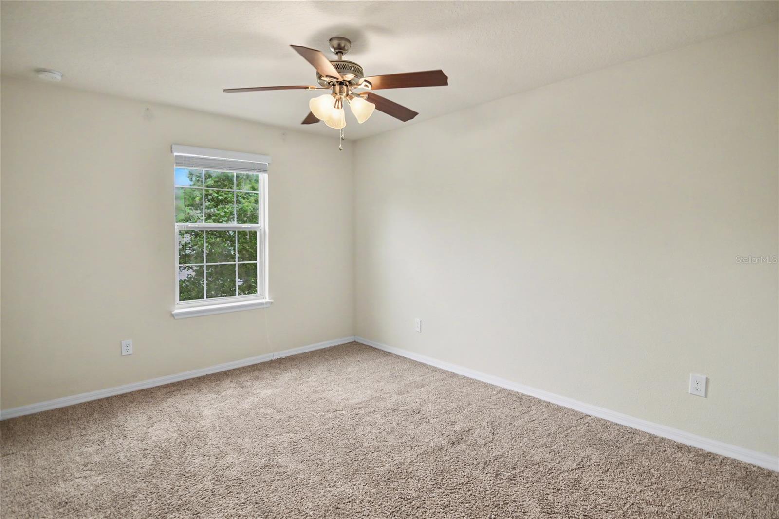 ALOMA TRAILS - Residential