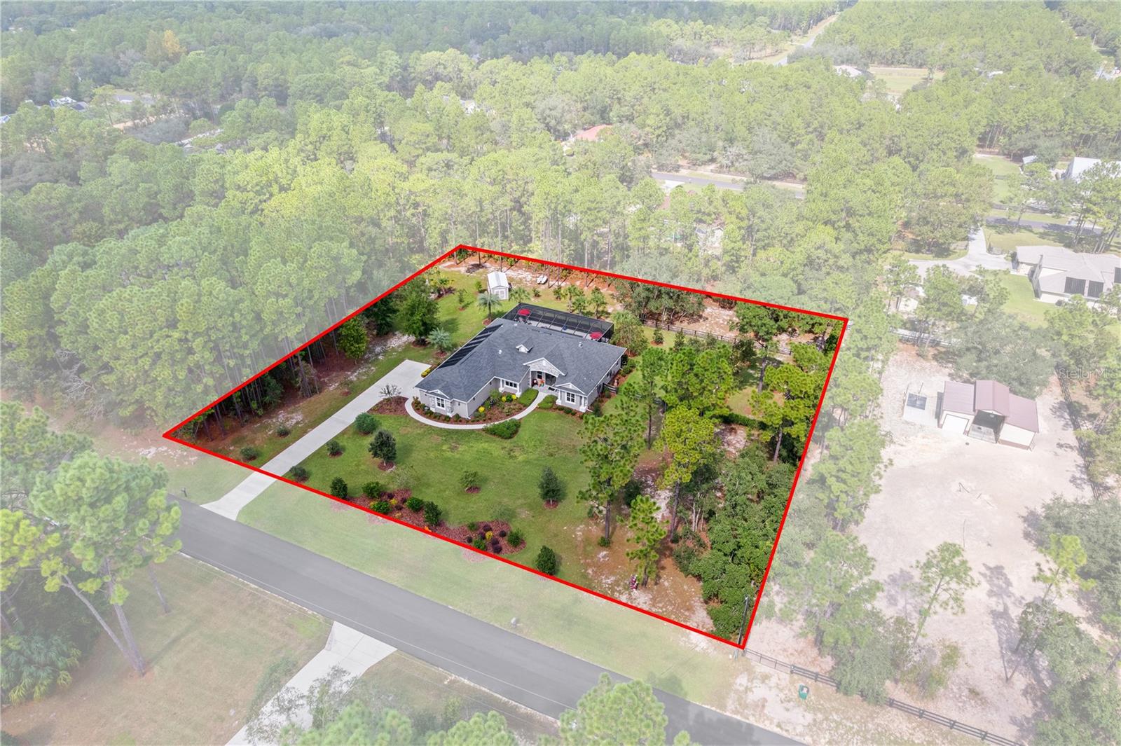 4554 N PERRY DRIVE