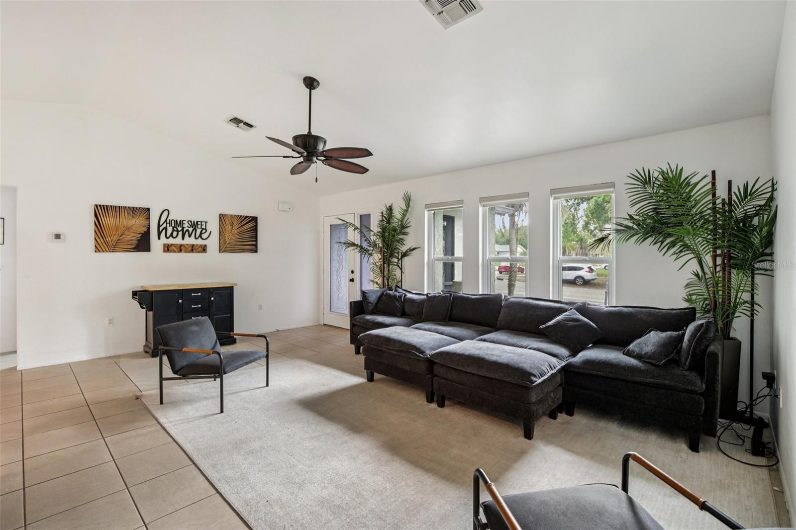 COLONIAL OAKS - Residential