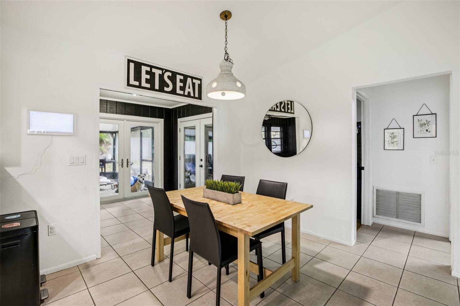 COLONIAL OAKS - Residential